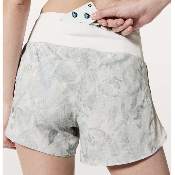 Lululemon Real Quick Short Perforated 3.5" Jasmine White Multi High Rise Liner 6 - Picture 1 of 16